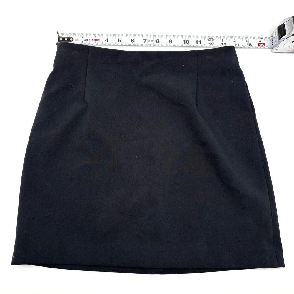 Uniqlo | Skirts | Uniqlo Black Polyester Blend Mid Rise Stretch Aline ...